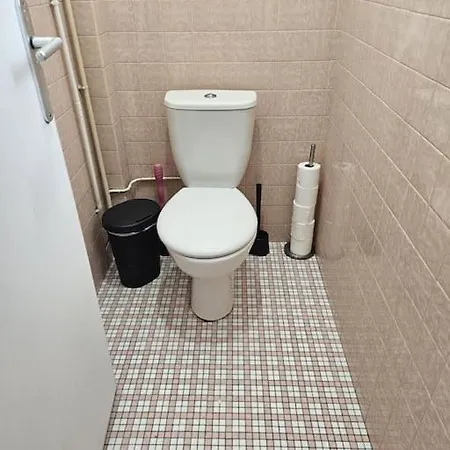 Econmic In A Private *