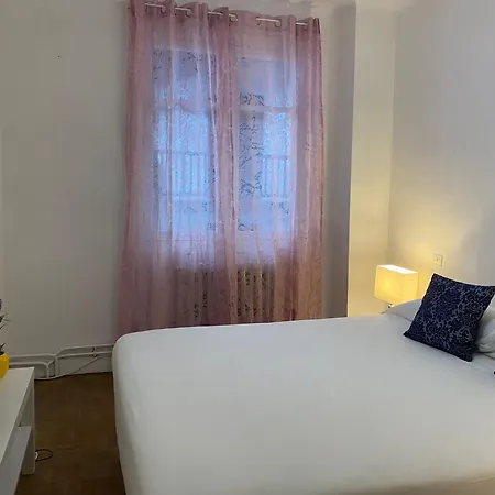 Apartman Econmic In A Private Hendaye